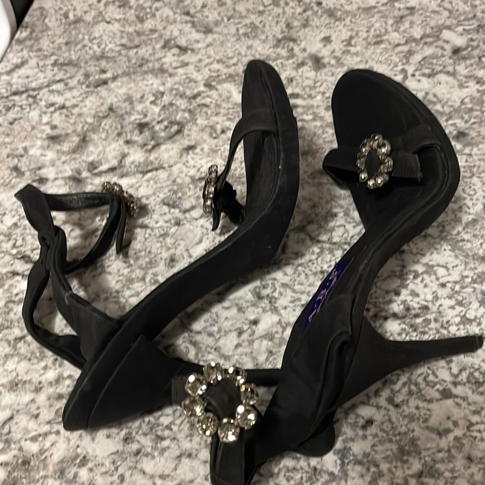 A.B.S. Vintage Rhinestone Wrap Around ankle Heels Sz 39 Embossed in heel too - Picture 3 of 10